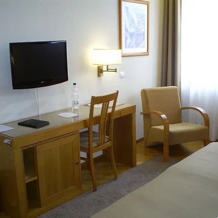 博维斯塔酒店 酒店 3*